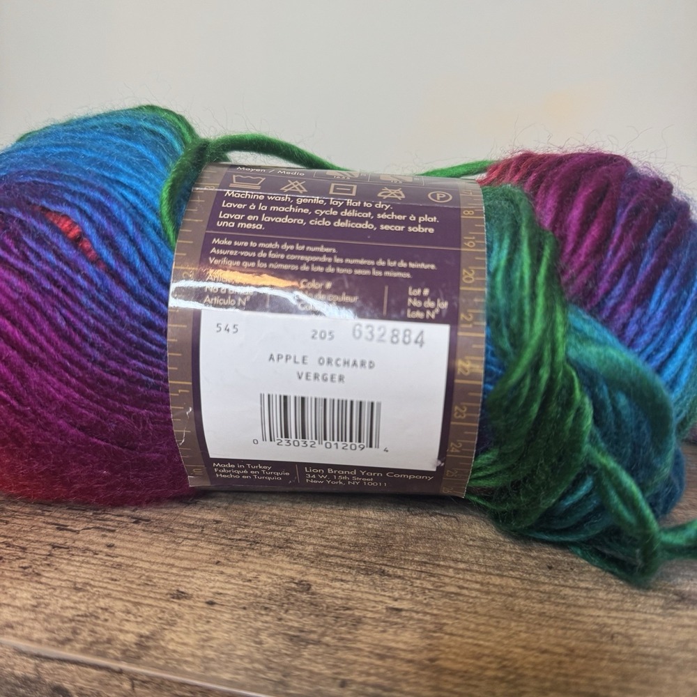 Yarn Lot Of Lion Brand, Yarn Laine, Charisma Charime Yarn Multicolor - Picture 5 of 11